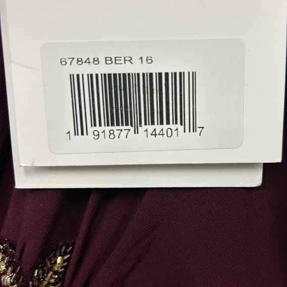 Mac Duggal 67848 NWT FAUX WRAP LONG SLEEVE GOWN W/ APPLIQUÉ DETAIL - Picture 7 of 8